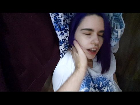 ❤️ Lorg mi mo sis anns a’ chlòsaid agus chuidich i cum ❤️ Super gnè aig gd.pornodil.ru ❌️